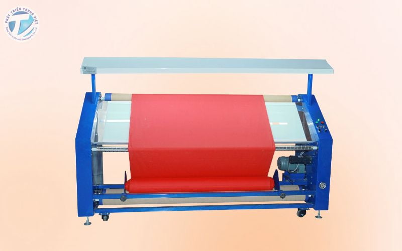 Vận hành máy kiểm vải